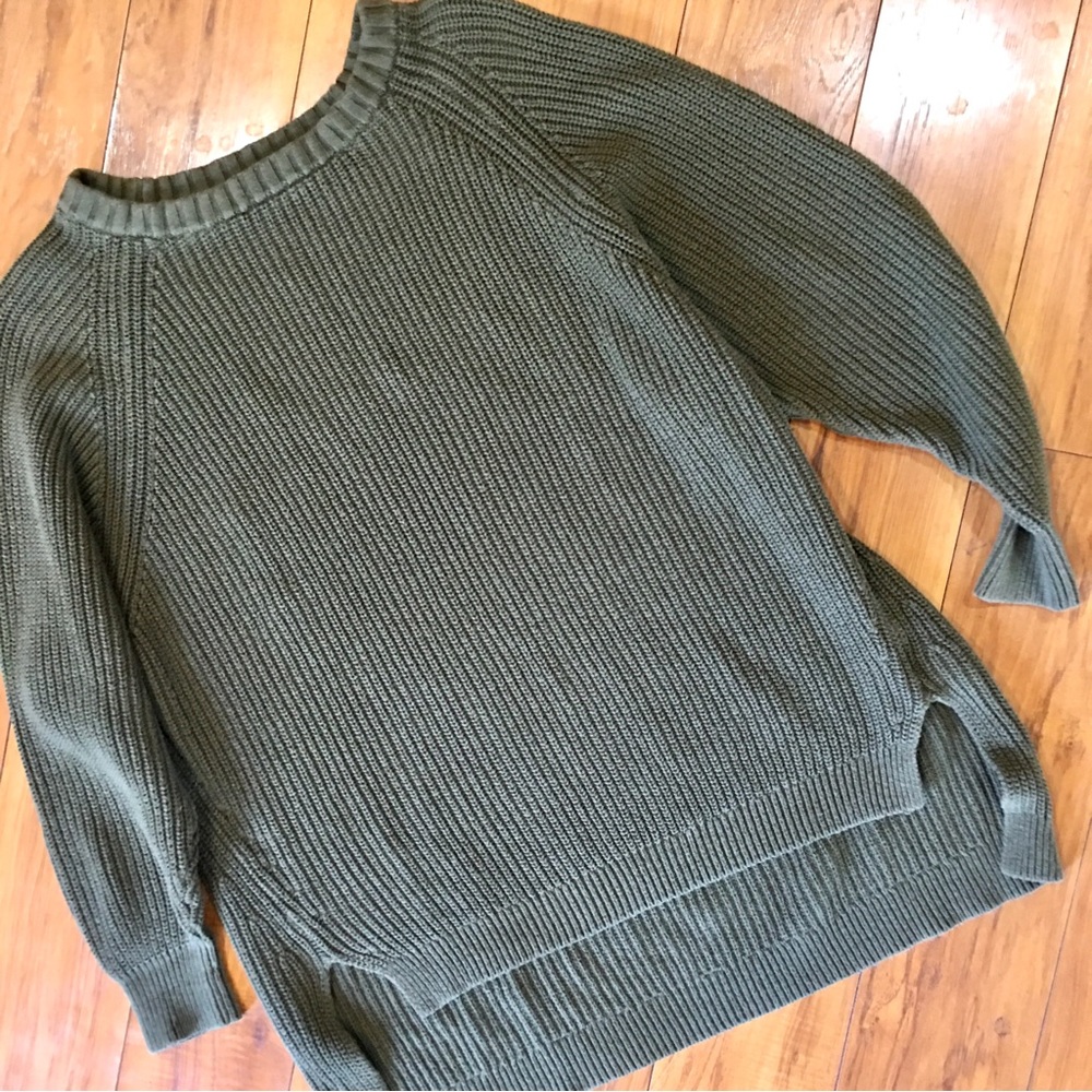 Express hi lo high low khaki camo green cable knit sweater small winter